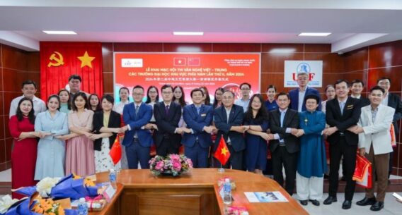 Hội Nghị Văn Nghệ Việt - Trung Lần 2 Quy Tụ Gần 20 Trường Đại Học Tham Gia