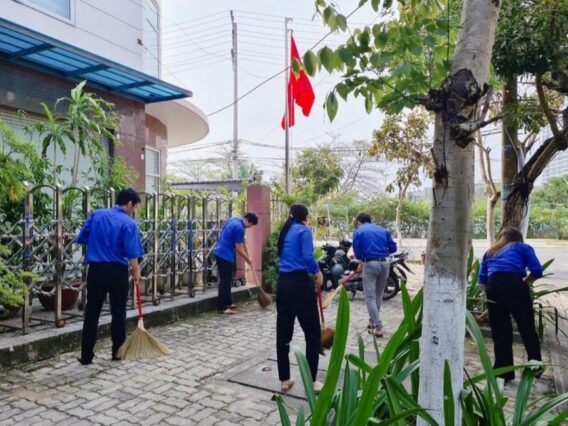 Các Chi đoàn, Đoàn Cơ Sở Bộ Tư Pháp Đồng Loạt Ra Quân Hưởng Ứng "Ngày Chủ Nhật Xanh"