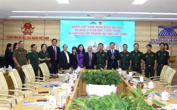Trường ĐH Cửu Long Phối Hợp Sư Đoàn 5 Tuyên Truyền Chiến Lược Bảo Vệ Tổ Quốc