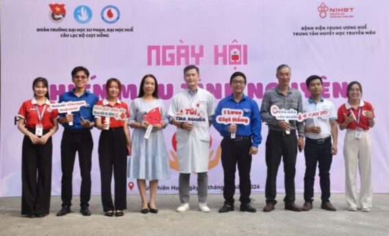 Hàng Trăm Sinh Viên Tham Gia Hiến Máu Tình Nguyện