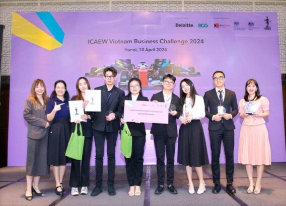 Đại Diện Sinh Viên Việt Nam Tham Dự 'Chiến Lược Kinh Doanh 2024' Tại Jakarta