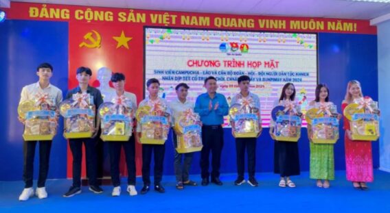 Họp Mặt Sinh Viên Campuchia, Lào Và Cán Bộ Đoàn - Hội Dân Tộc Khmer