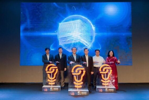 Lễ kỷ niệm 5 năm hoạt động của Viện Đổi mới sáng tạo UEH
