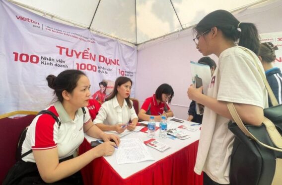 Tạo Việc Làm Bán Thời Gian Giúp Sinh Viên Rèn Kỹ Năng, Tăng Thu Nhập