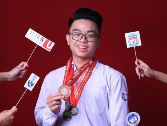Với Bài Luận Về Nỗi Sợ, Nam Sinh Đỗ Đại Học Top Đầu Canada