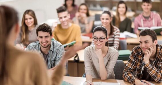 Du hoc nganh Luat o Canada Dieu kien Chi phi Co hoi viec lam 2024