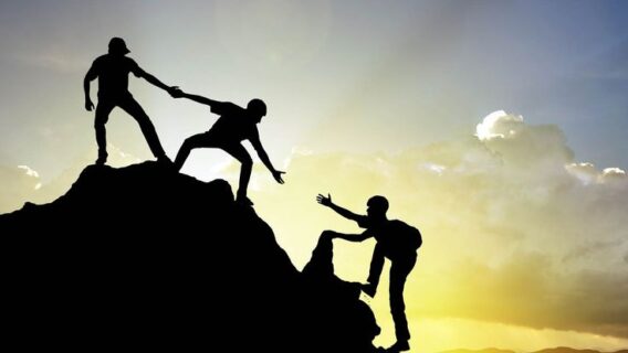 Hay vuot qua thu thach nho tinh yeu thuong dong long gan bo va chia se voi nhau