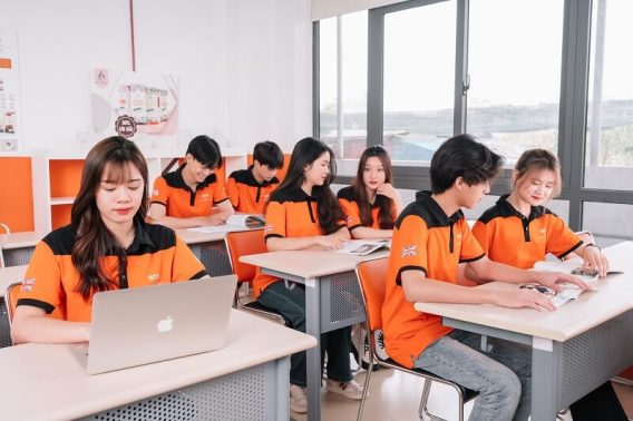 Cao đẳng học mấy năm và những thông tin cần biết