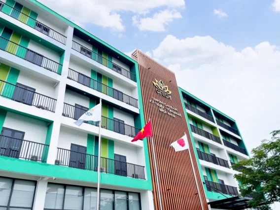 Trường cao đẳng kỹ thuật công nghệ bách khoa nâng tầm tri thức kiến tạo tương lai