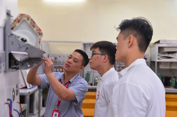 Sinh viên hactech và những thông tin cần biết