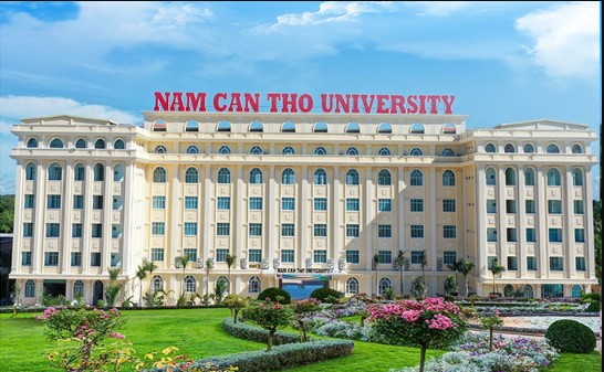 Sinh Viên DNC : Trải Nghiệm Học Tập và Phát Triển Toàn Diện 2 DNC
