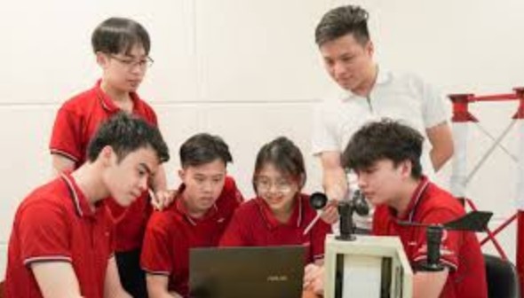 Hướng Dẫn Sinh Viên Bách Khoa Nhập Học 2025: Hồ Sơ, Thủ Tục & Kinh Nghiệm 10 huong dan sinh vien bach khoa nhap hoc