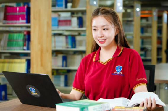 email sinh viên ntt