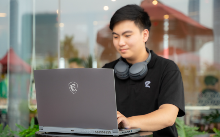 sinh viên it nên mua laptop nào? cách chọm lap phù hợp 1 sinh viên it nên mua laptop nào