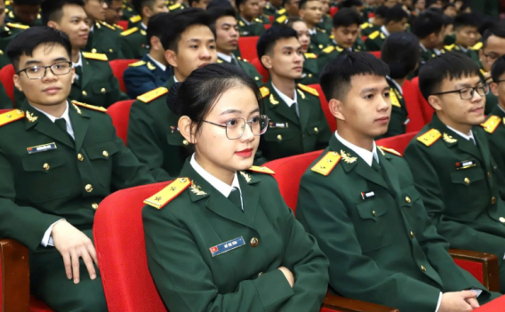 sinh viên quân đội